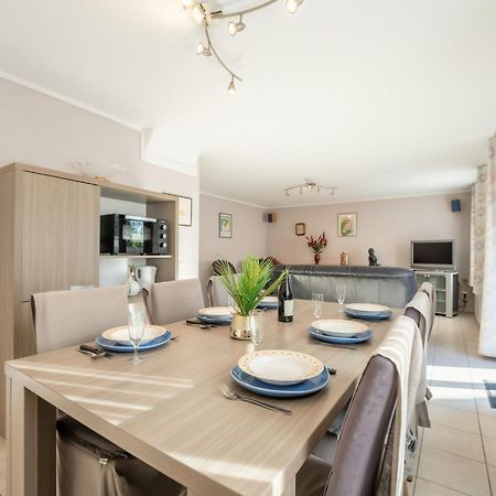 Holiday Home New Village Park-5 By Interhome Mispelburg ภายนอก รูปภาพ